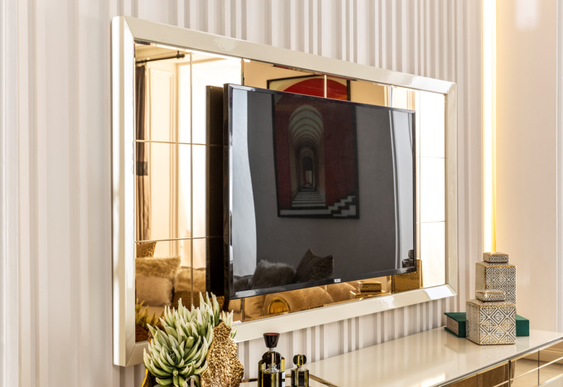 SOLO TV UNT